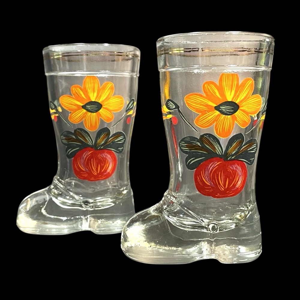 Vintage 1950s Lubiana Kristrall Italy Floral Boot Shaped Shot Glasses (2)